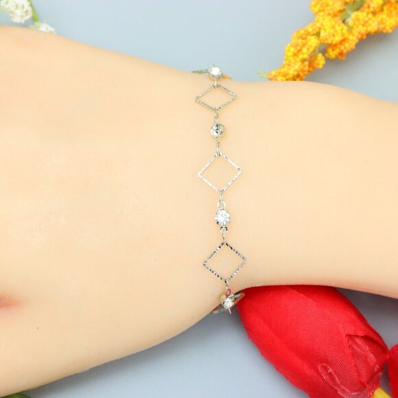 "Elegant & Trendy Bracelet, A Perfect Gift for Women, Thoughtful, EVCH1857 - Picture 7 of 10